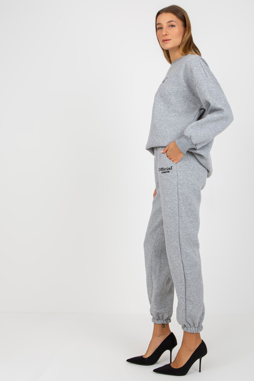 Pilkos spalvos dviejų dalių megztinių...