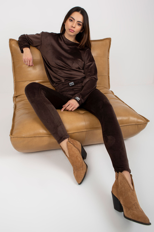 Tamsiai rudas moteriškas veliūrinis...