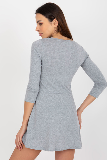 Pilka platėjanti mini...