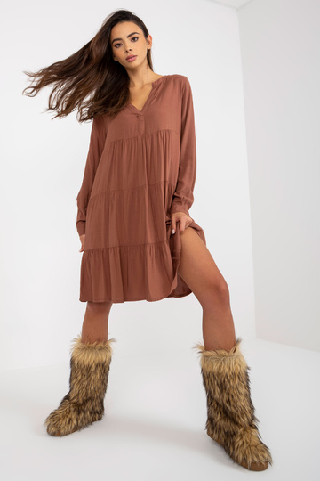 Brązowa boho sukienka z...