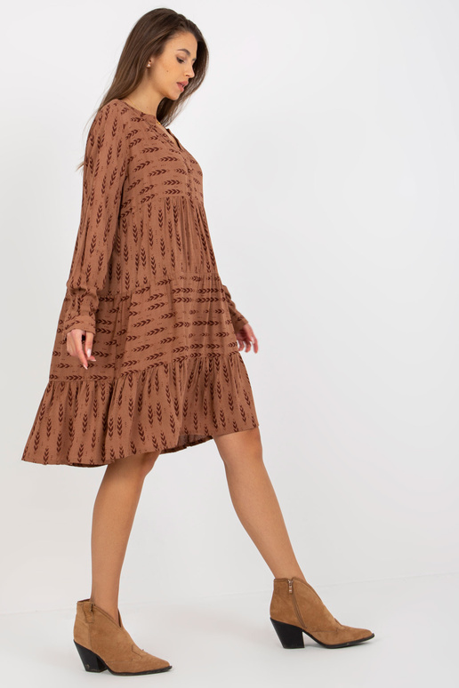 Ruda laisva suknelė su raštais ir...