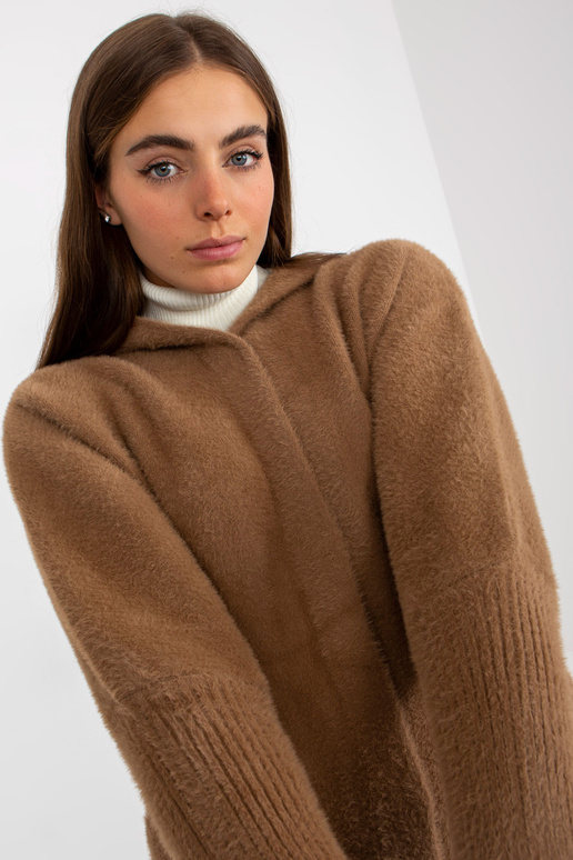 Šviesiai rudas moteriškas alpakų... Šviesiai rudas moteriškas alpakų...