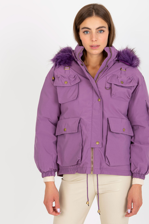 Violetinė pūkinė žieminė striukė su... Violetinė pūkinė žieminė striukė su...