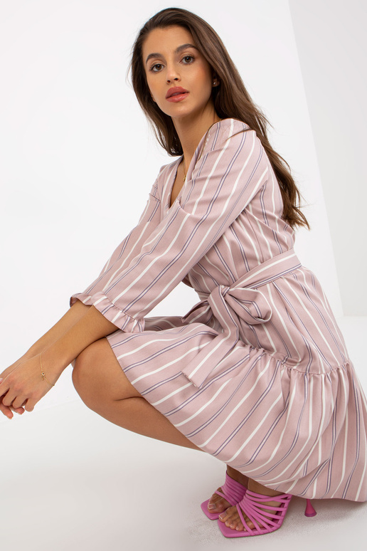 Dirty Pink Minikleid su Rüsche und Einband