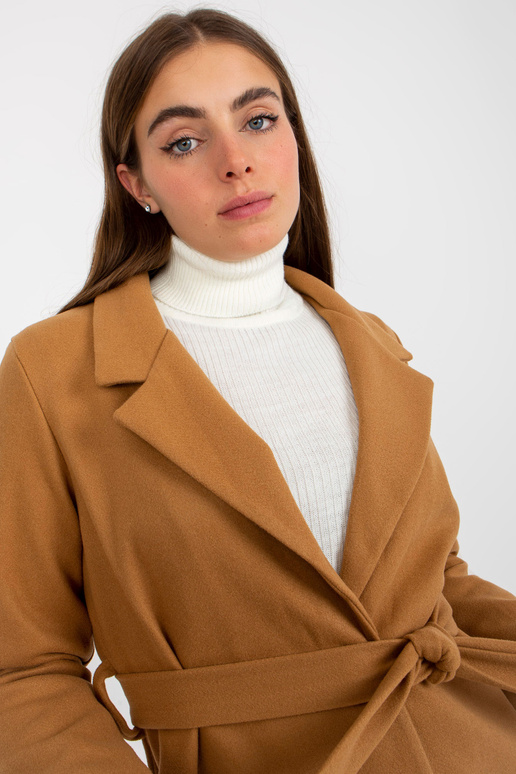 Kupranugario ilgas paltas su surišamu... Kupranugario ilgas paltas su surišamu...