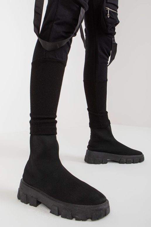 Juodos moteriškos sportinės kelnės su... Juodos moteriškos sportinės kelnės su...