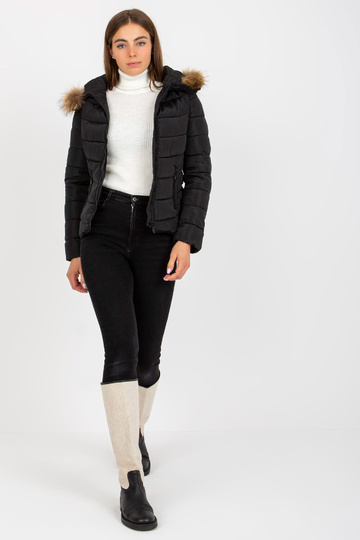 Juoda dygsniuota perėjimo... 2