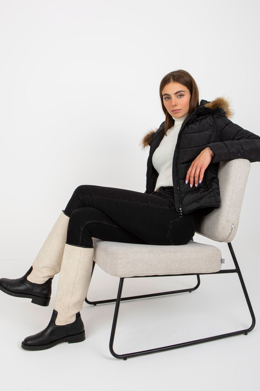 Juoda dygsniuota perėjimo striukė su... Juoda dygsniuota perėjimo striukė su...