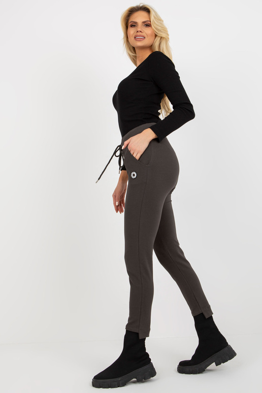 Khaki spalvos moteriškos plonos... Khaki spalvos moteriškos plonos...