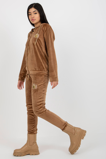 Moteriškas kupranugarių...