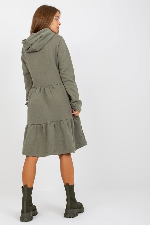 Chaki spalvos platėjanti megztinė...