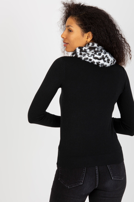 Baltas ir juodas šiltas moteriškas...