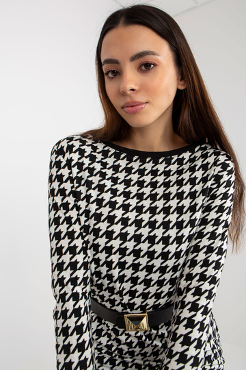 Juodai balta elegantiška...