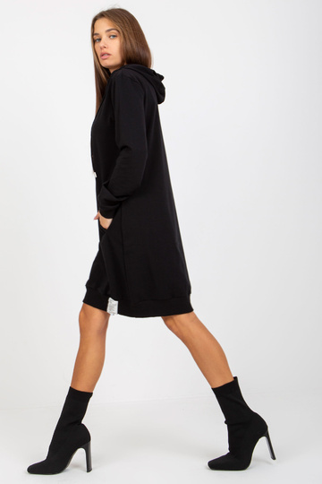 Paprasta juoda megztinė... 2