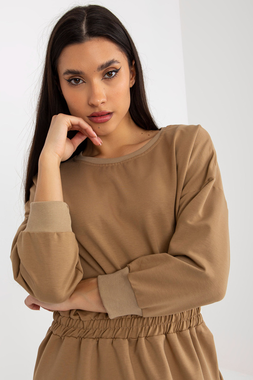 Kupranugarių mini megztiniai su... Kupranugarių mini megztiniai su...