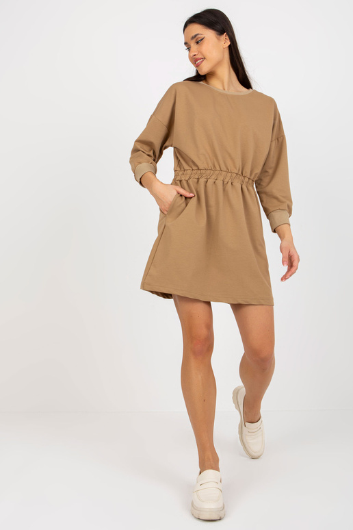 Kupranugarių mini megztiniai su... Kupranugarių mini megztiniai su...