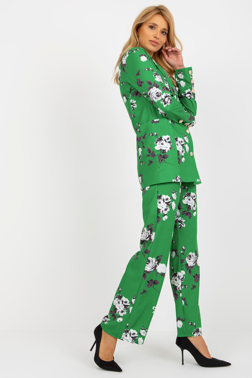 Žalias elegantiškas švarkas iš gėlių... Žalias elegantiškas švarkas iš gėlių...