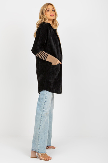 Juodas moteriškas alpakų... 2