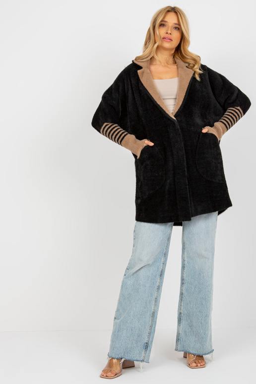 Juodas moteriškas alpakų paltas su... Juodas moteriškas alpakų paltas su...