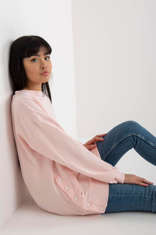 Šviesiai rožinis megztinis be gobtuvo... Šviesiai rožinis megztinis be gobtuvo...