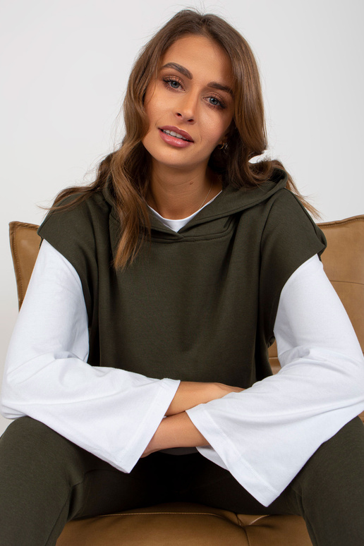 Khaki spalvos trijų dalių...