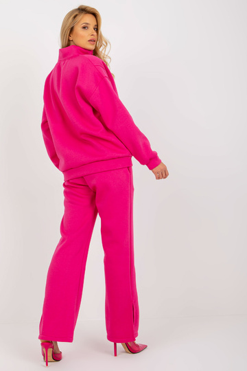 Fuksijos spalvos trijų...