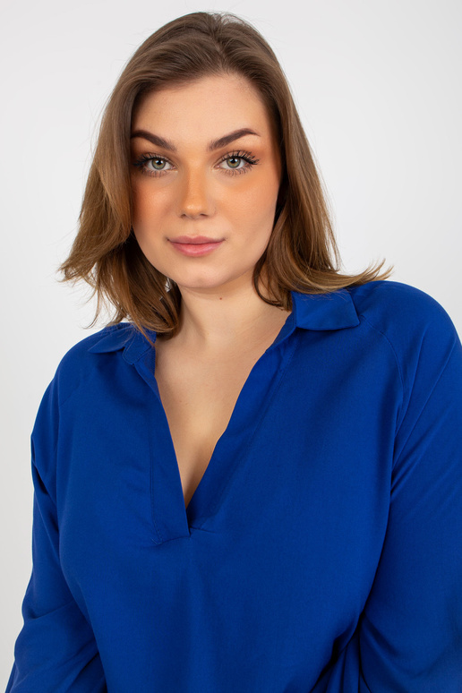 Tamsiai mėlyna plius dydžio marškinių...