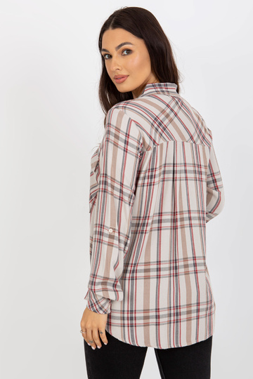 Šviesiai smėlio spalvos...