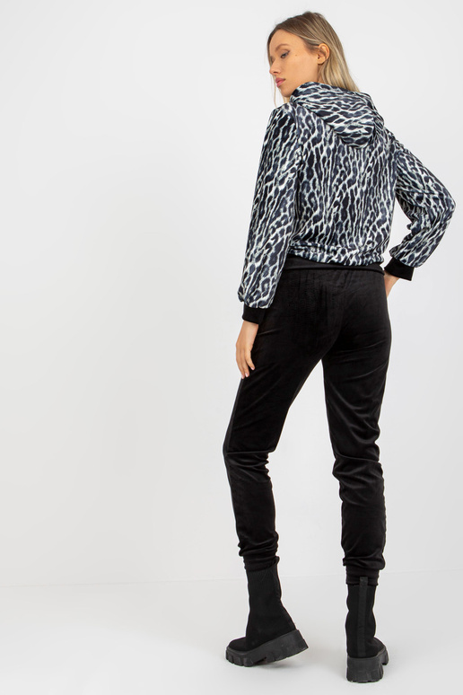 Balto ir juodo veliūro komplektas su...