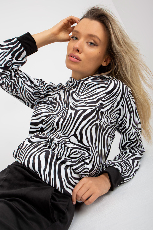 Balto ir juodo veliūro rinkinys su...