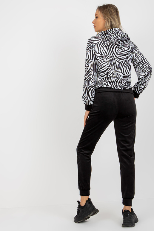 Balto ir juodo veliūro rinkinys su...