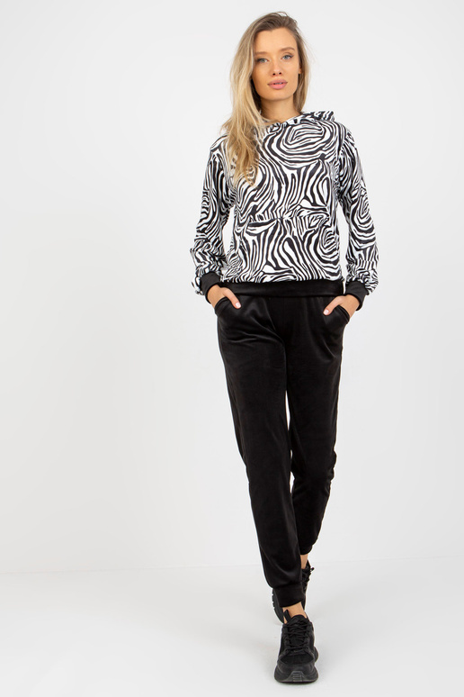 Balto ir juodo veliūro rinkinys su...