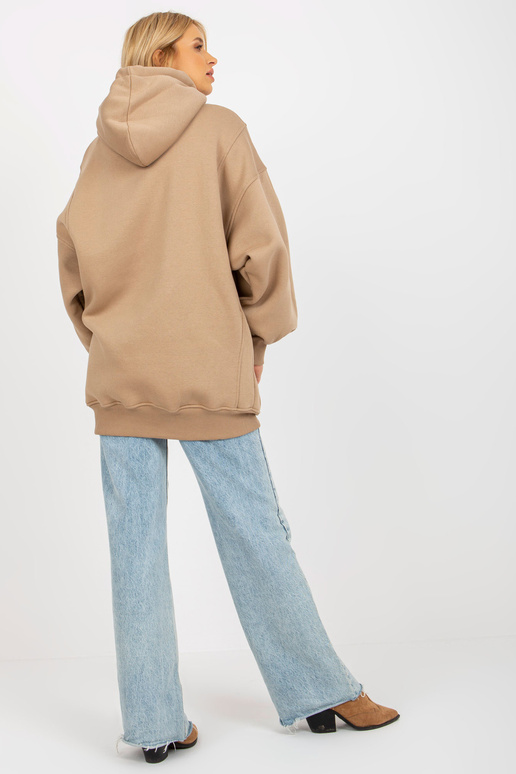 Tamsiai smėlio spalvos ilgas... Tamsiai smėlio spalvos ilgas...