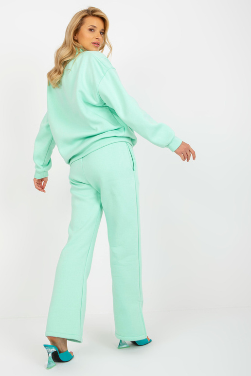 Mėtų trijų dalių megztinių komplektas... Mėtų trijų dalių megztinių komplektas...