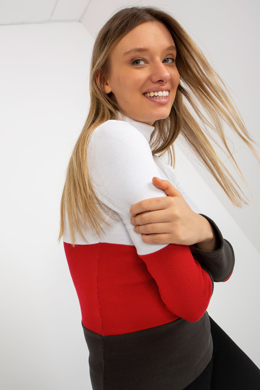 Ecru-khaki raištuota palaidinė su kaklu