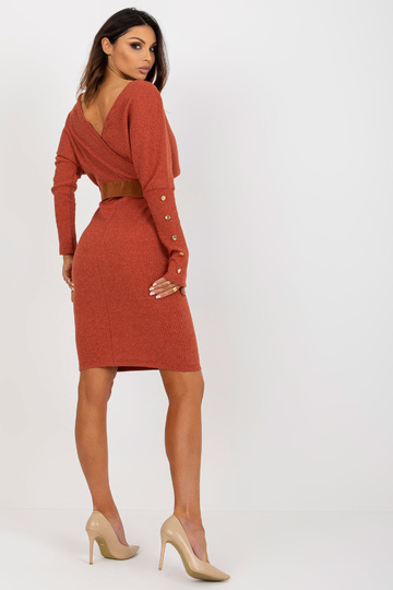 Oranžinė megzta suknelė su...