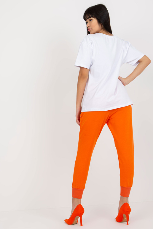 Balti laisvai marginti marškinėliai Balti laisvai marginti marškinėliai