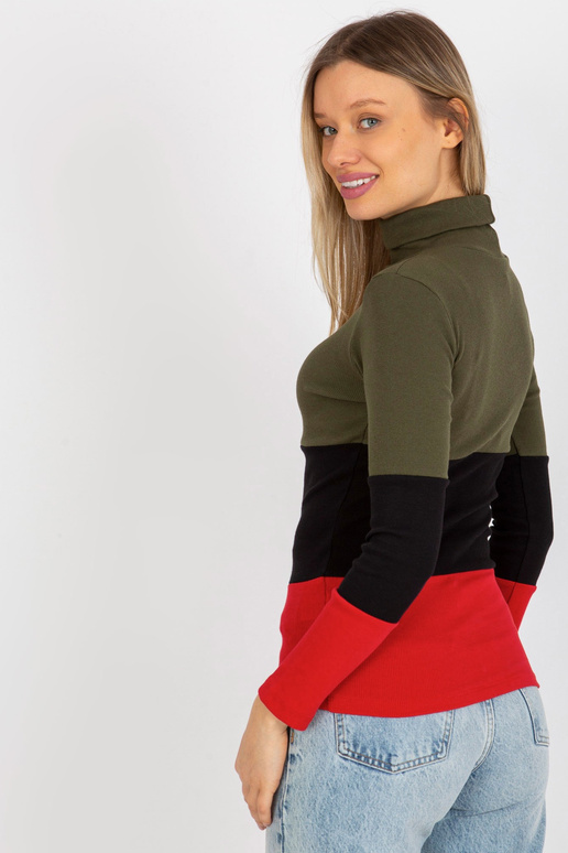 Chaki raudonos spalvos briaunuota... Chaki raudonos spalvos briaunuota...