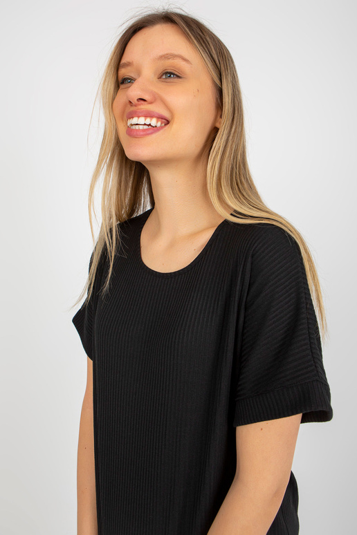 Juoda rievėta oversize palaidinė su... Juoda rievėta oversize palaidinė su...