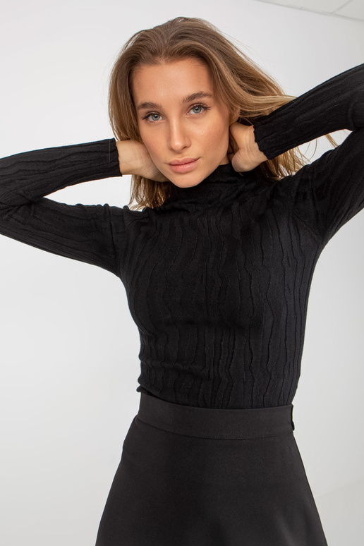 Moteriškas juodas megztinis su puse...