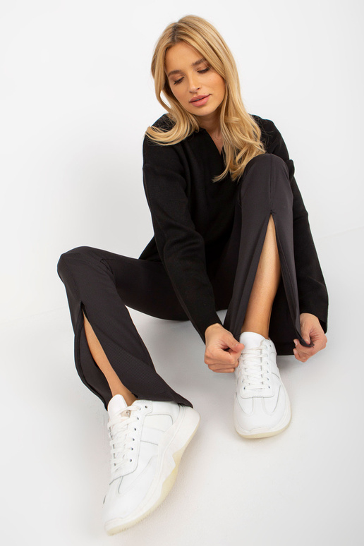 Juodos platėjančios antblauzdžiai su...