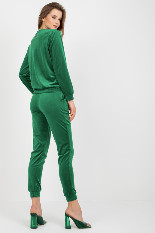 Žalias moteriškas veliūrinis...