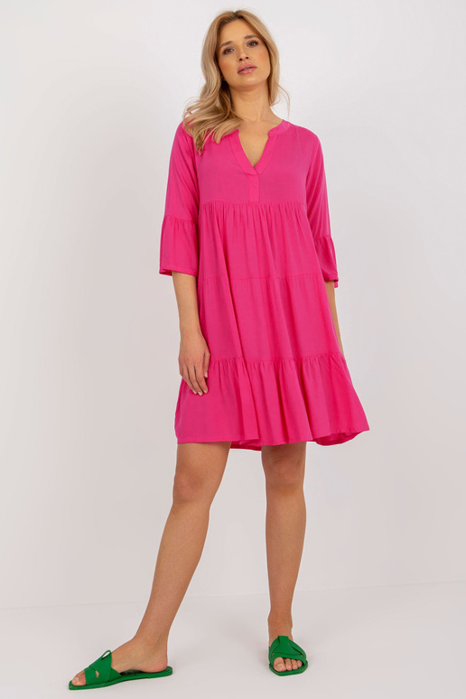 Fuksijos spalvos laisva suknelė su... Fuksijos spalvos laisva suknelė su...