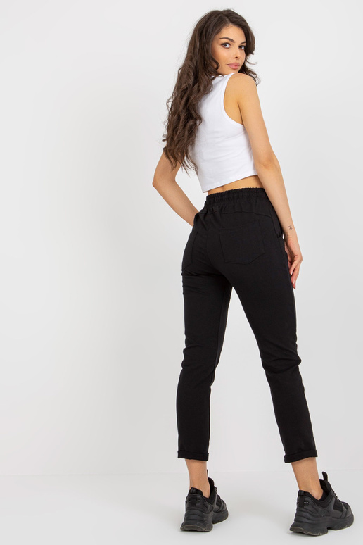 Juodos moteriškos sportinės kelnės