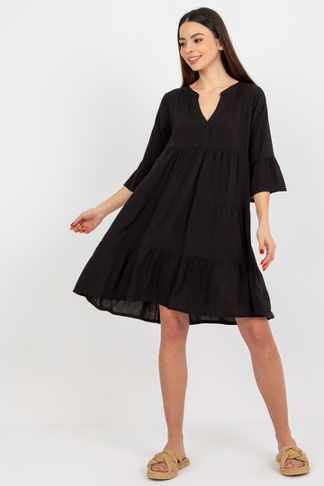 Juoda laisva suknelė su...