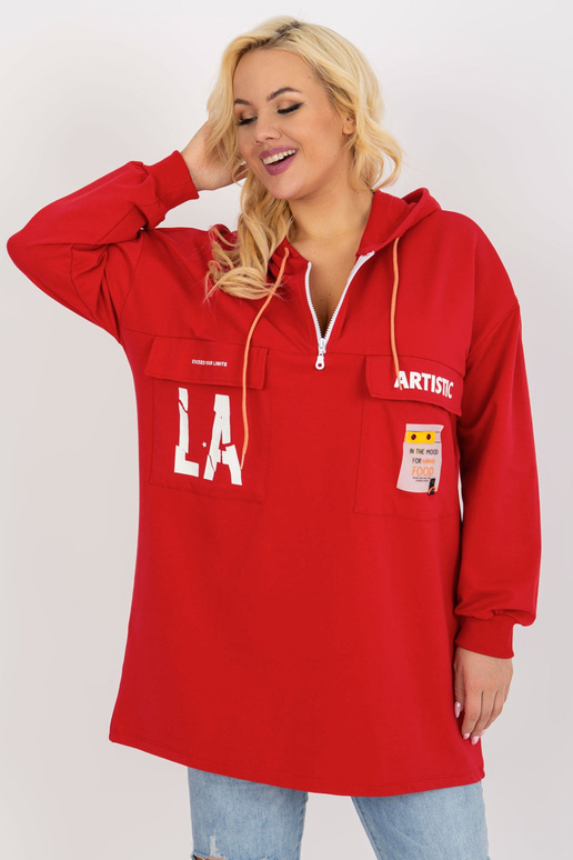 Raudonas ilgesnis plius dydžio gobtuvas Raudonas ilgesnis plius dydžio gobtuvas