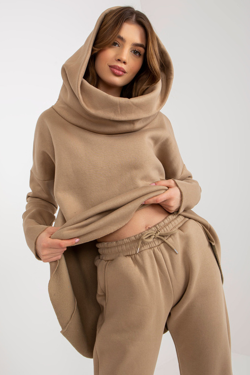 Tamsiai smėlio spalvos bazinis...