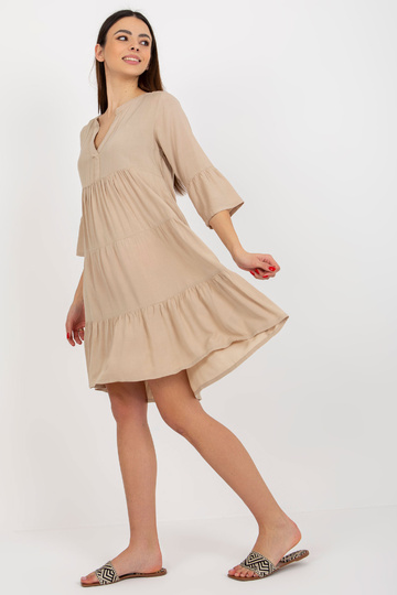 Smėlio spalvos vasarinė...