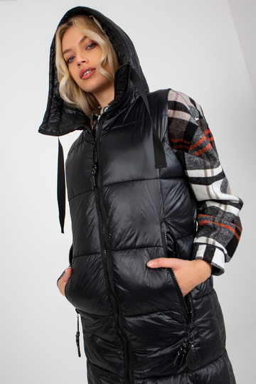 Juoda ilga pūkinė liemenė...