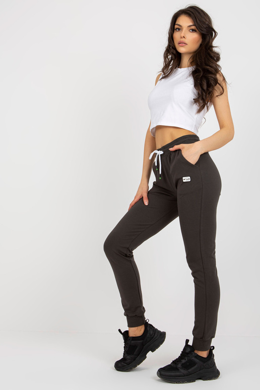 Chaki spalvos medvilninės sportinės... Chaki spalvos medvilninės sportinės...